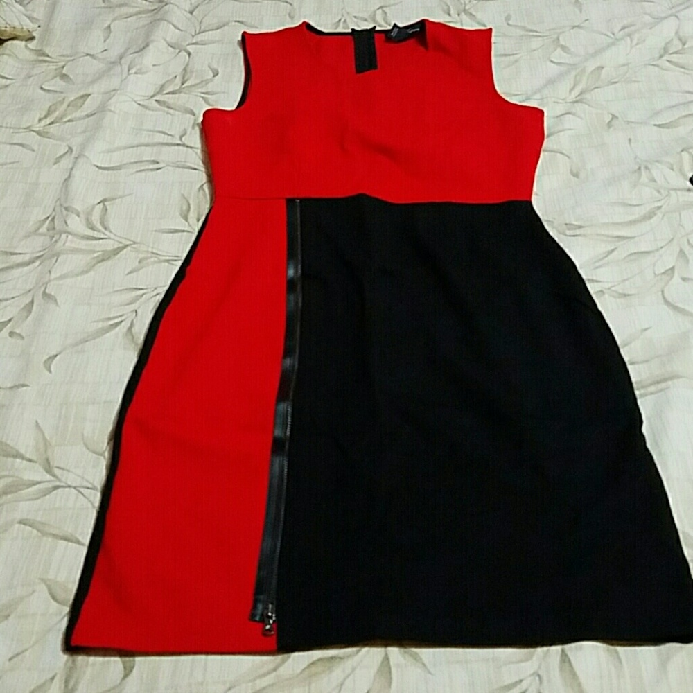 Kenneth Cole - Picture 2 of 3